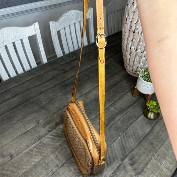 Gucci GG Vintage Gucci Brown Leather Signature Crossbody Shoulder Bag Purse - Picture 7 of 12